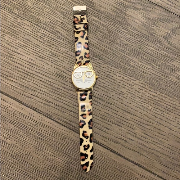 Accessories - Cat watch